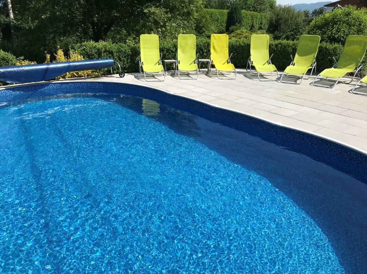 Готель Dvur Stran & Wellness Карлові Вари Екстер'єр фото